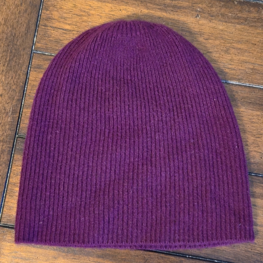 Halogen 100% Cashmere Ribbed Knit Fuschia Beanie